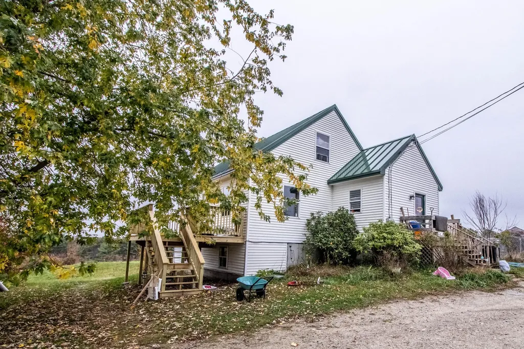 18 Old County Road Freeport ME 04032