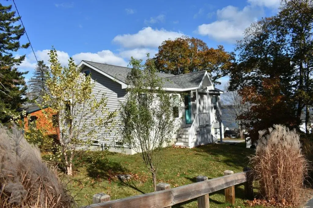 13 Meadow Road Harpswell ME 04079