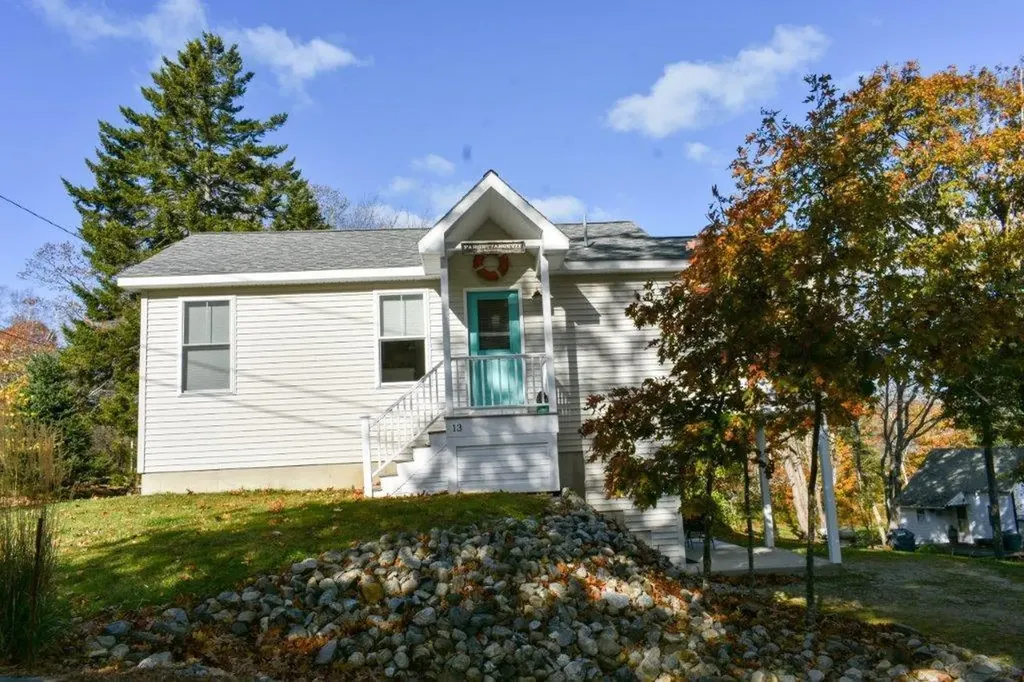 13 Meadow Road Harpswell ME 04079