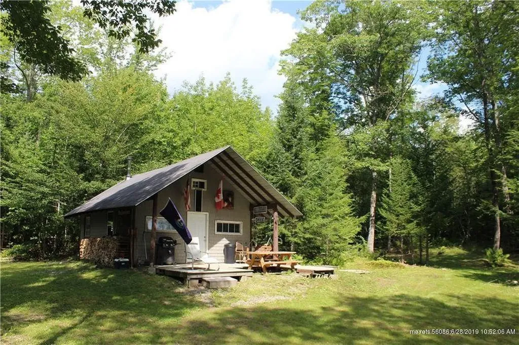 5986 Bennoch Road Lagrange ME 04453