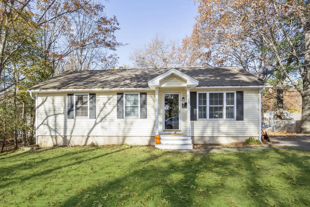 13 Gove Street Sanford ME 04073