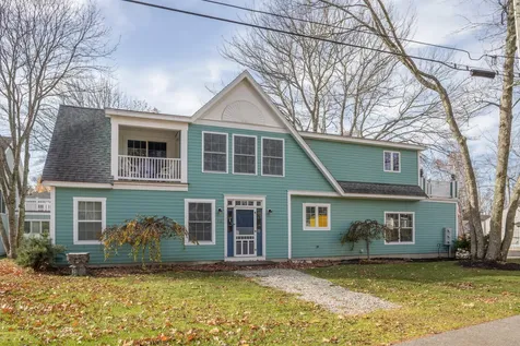 18 Edgewood Avenue Kennebunkport ME 04046