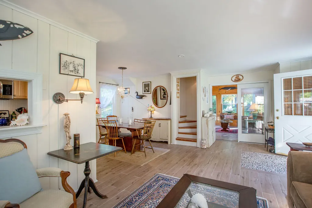 37 Churchill Street Wiscasset ME 04578