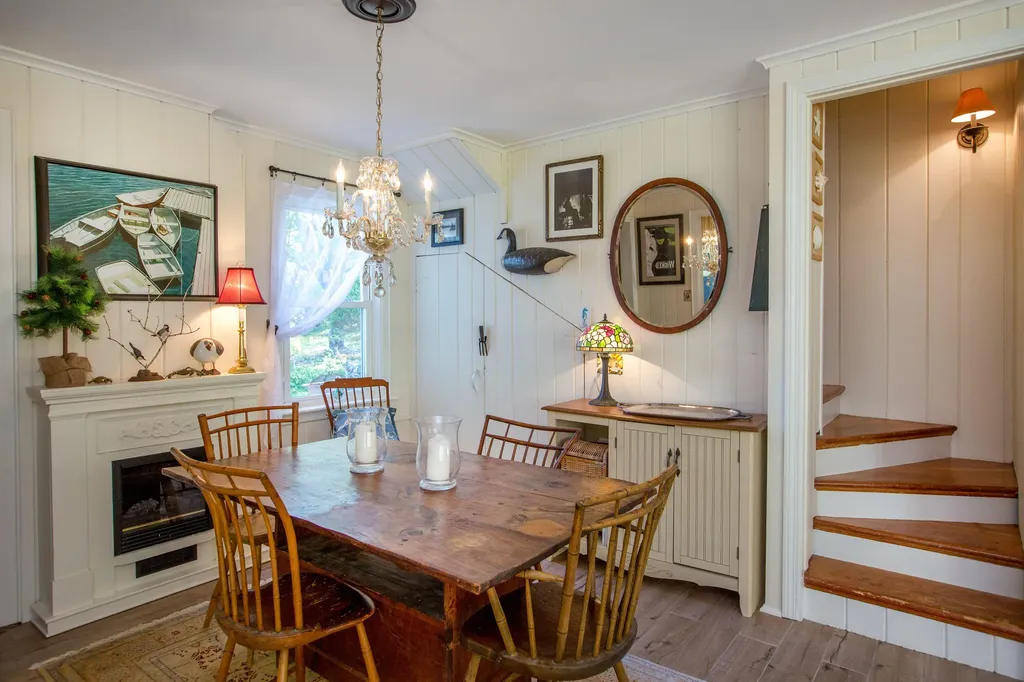 37 Churchill Street Wiscasset ME 04578