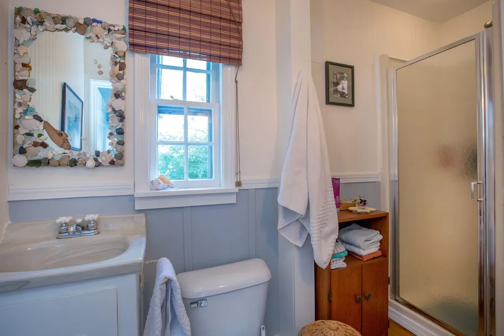 37 Churchill Street Wiscasset ME 04578