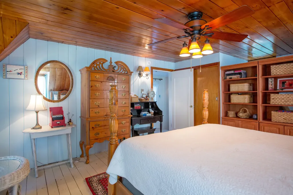 37 Churchill Street Wiscasset ME 04578
