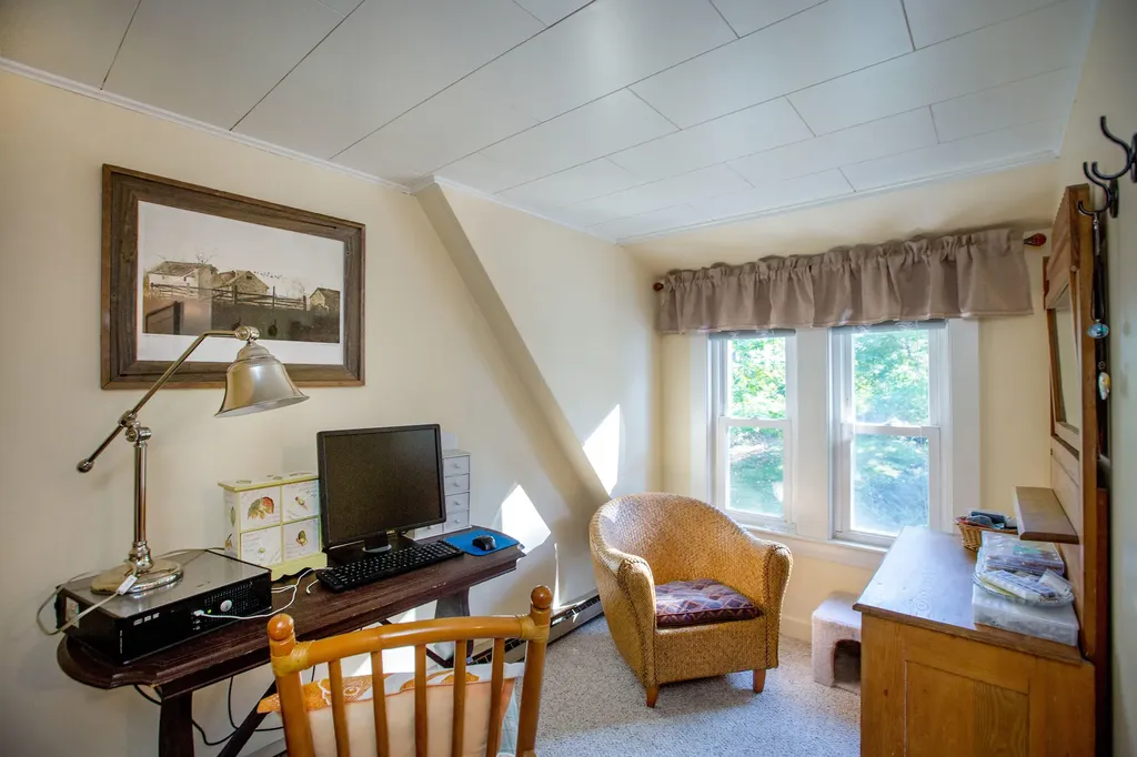 37 Churchill Street Wiscasset ME 04578