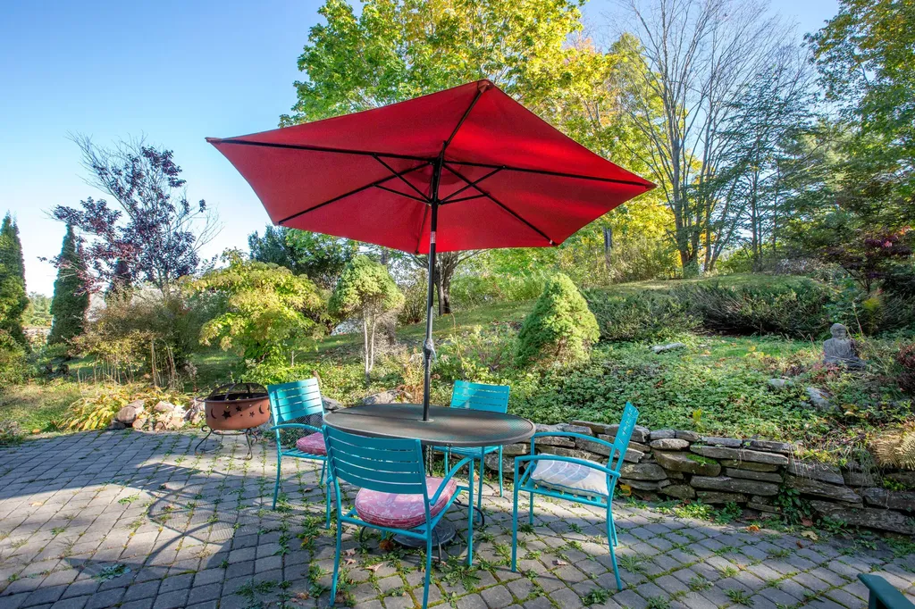 37 Churchill Street Wiscasset ME 04578