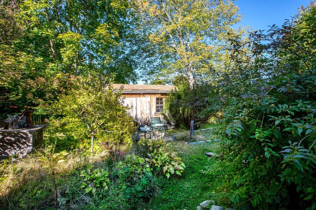 37 Churchill Street Wiscasset ME 04578
