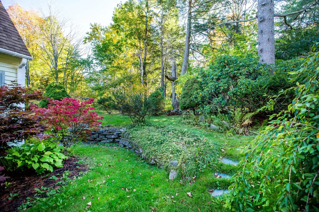 37 Churchill Street Wiscasset ME 04578