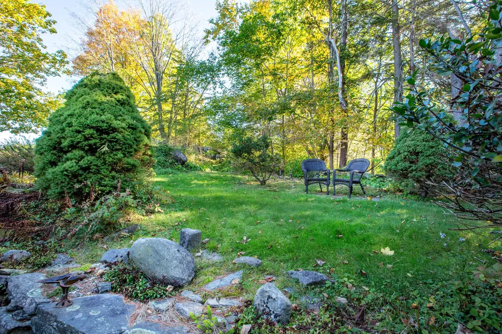37 Churchill Street Wiscasset ME 04578