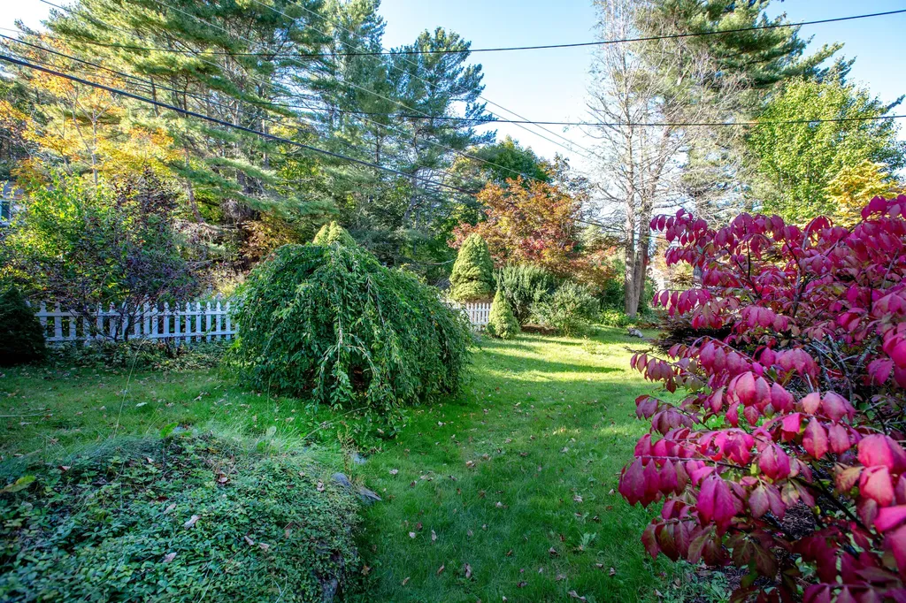 37 Churchill Street Wiscasset ME 04578