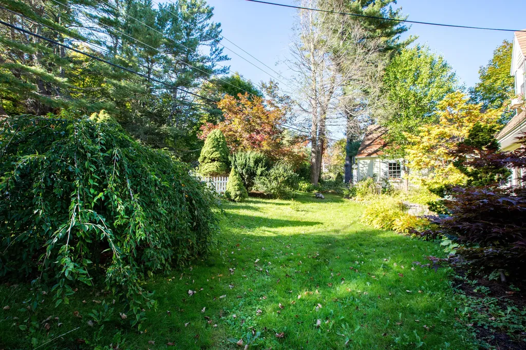 37 Churchill Street Wiscasset ME 04578