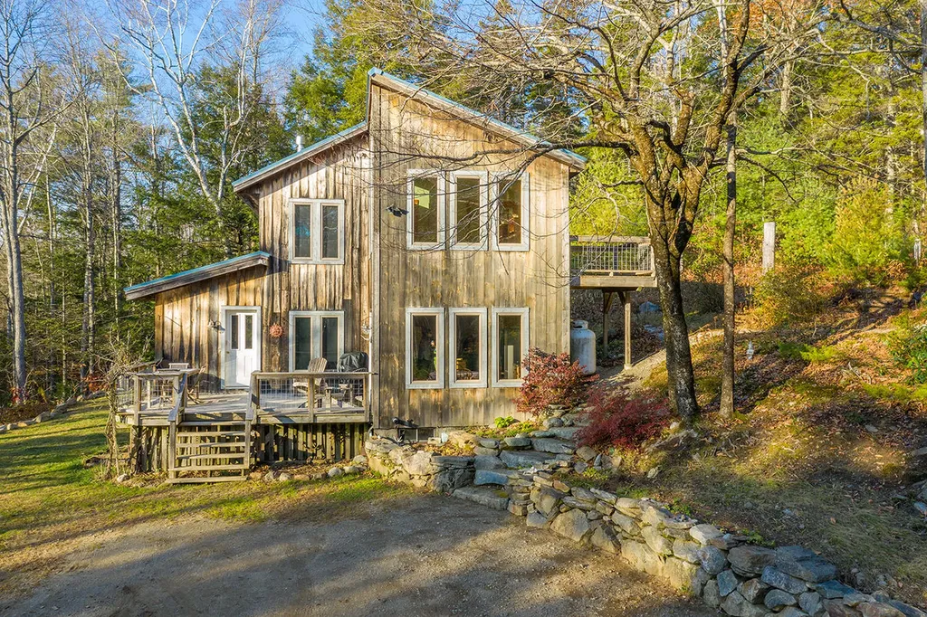 118 Kager Mountain Road Liberty ME 04949