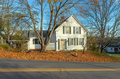 140 Town House Road Union ME 04862