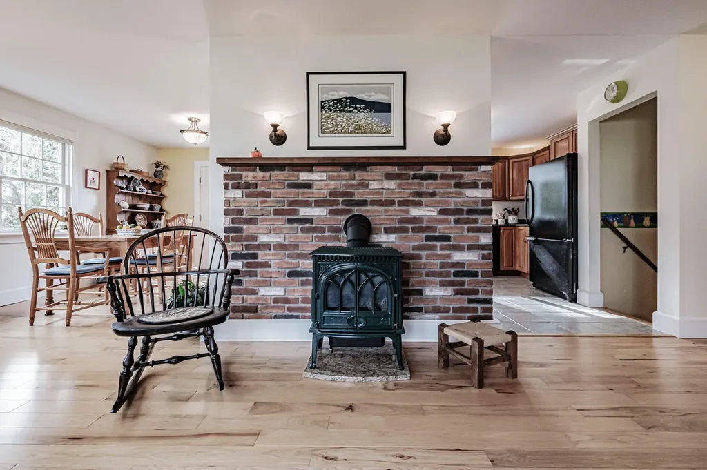 5 Orchard Street Rockland ME 04841