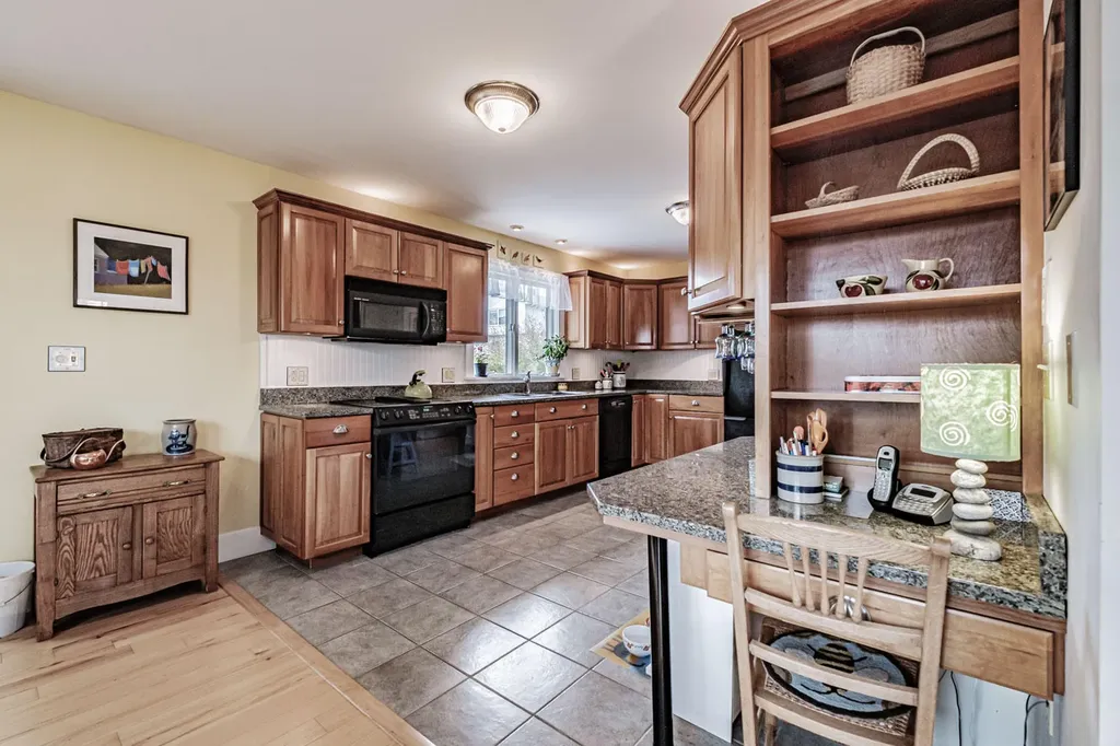 5 Orchard Street Rockland ME 04841
