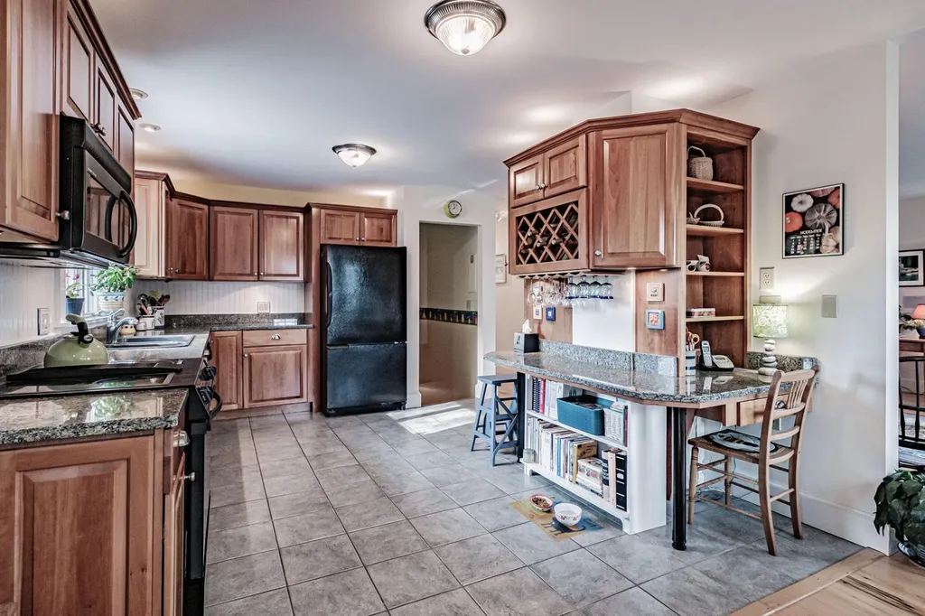 5 Orchard Street Rockland ME 04841