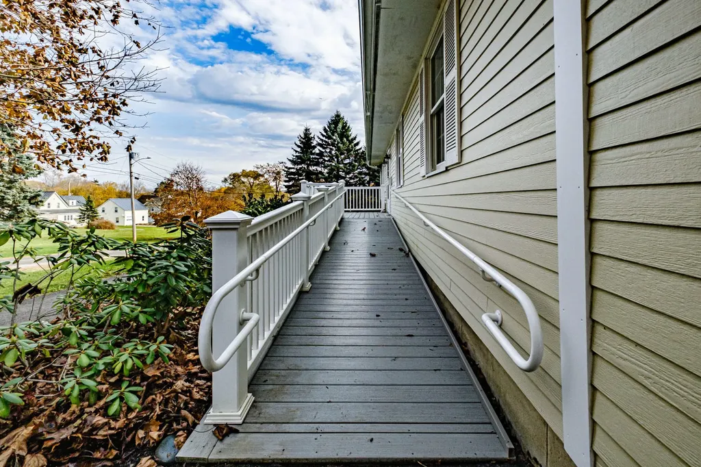 5 Orchard Street Rockland ME 04841