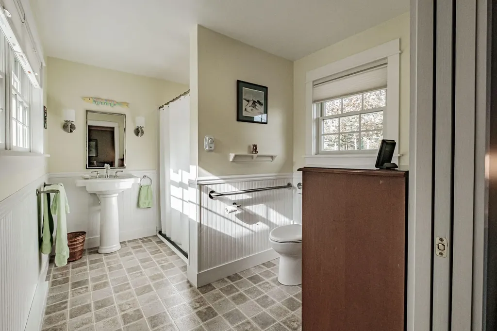 5 Orchard Street Rockland ME 04841