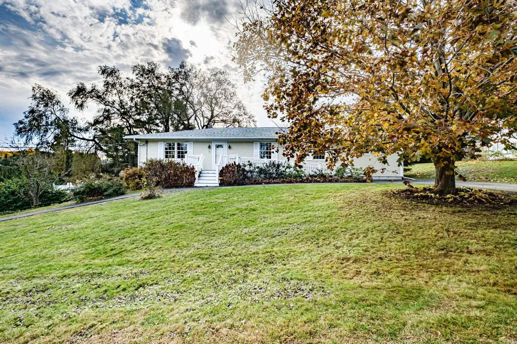 5 Orchard Street Rockland ME 04841