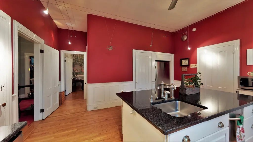 30 Summer Street Kennebunk ME 04043