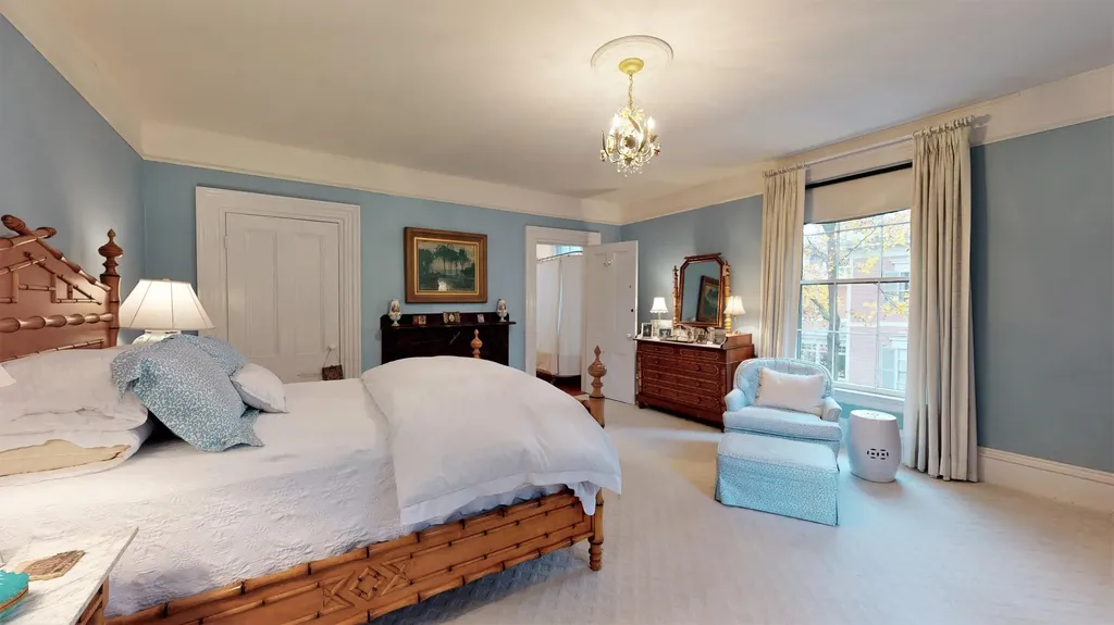 30 Summer Street Kennebunk ME 04043
