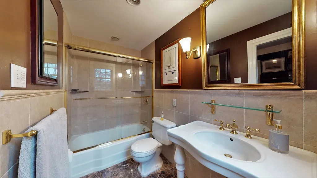 30 Summer Street Kennebunk ME 04043