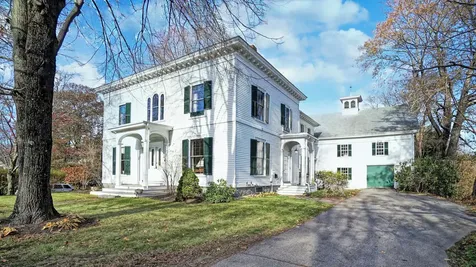 30 Summer Street Kennebunk ME 04043