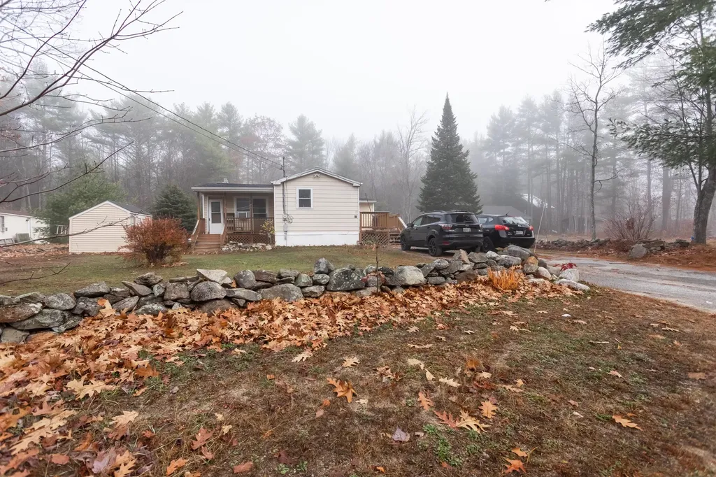 17 Hemlock Lane Limington ME 04049