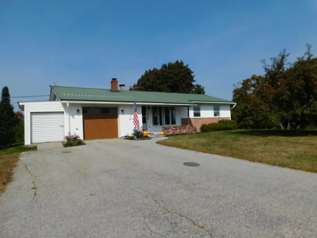 626 Stetson Road Newport ME 04953