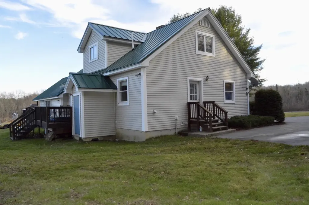 486 Hampden Road Carmel ME 04419