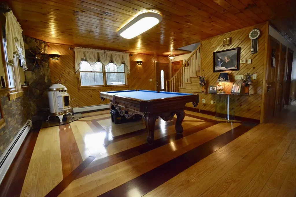 486 Hampden Road Carmel ME 04419