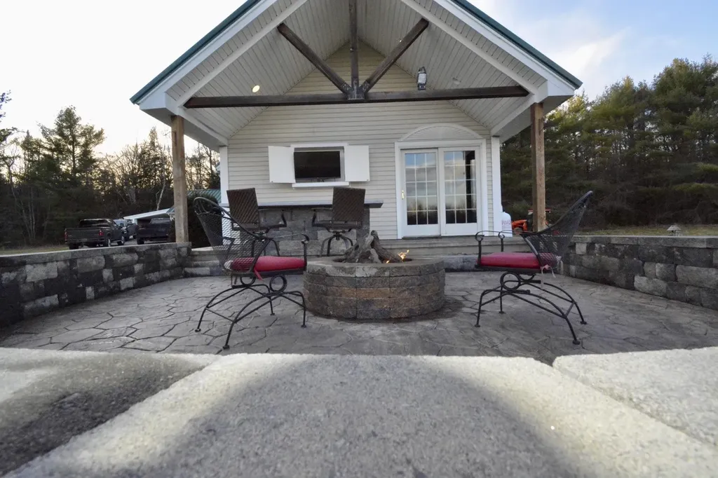 486 Hampden Road Carmel ME 04419