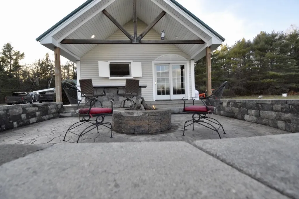 486 Hampden Road Carmel ME 04419