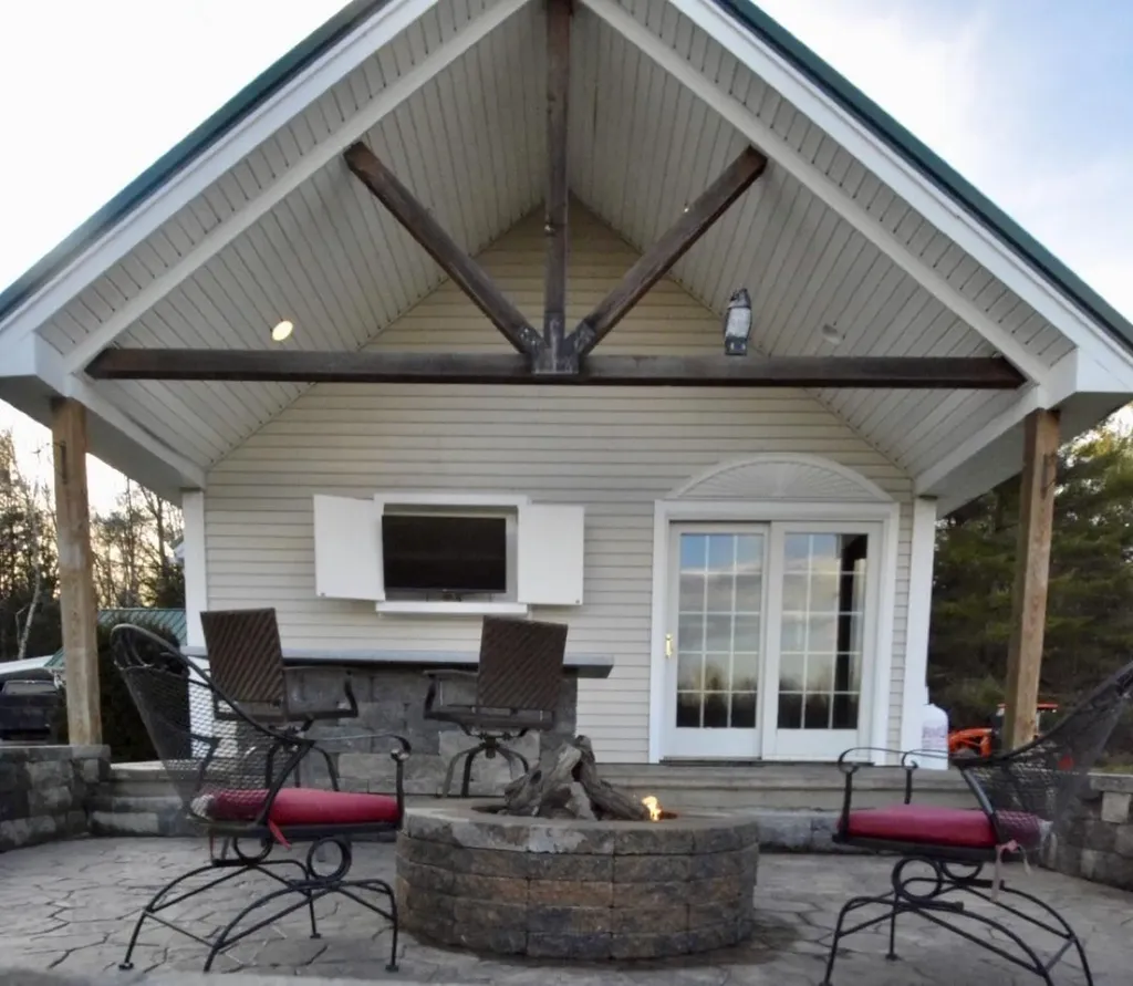 486 Hampden Road Carmel ME 04419