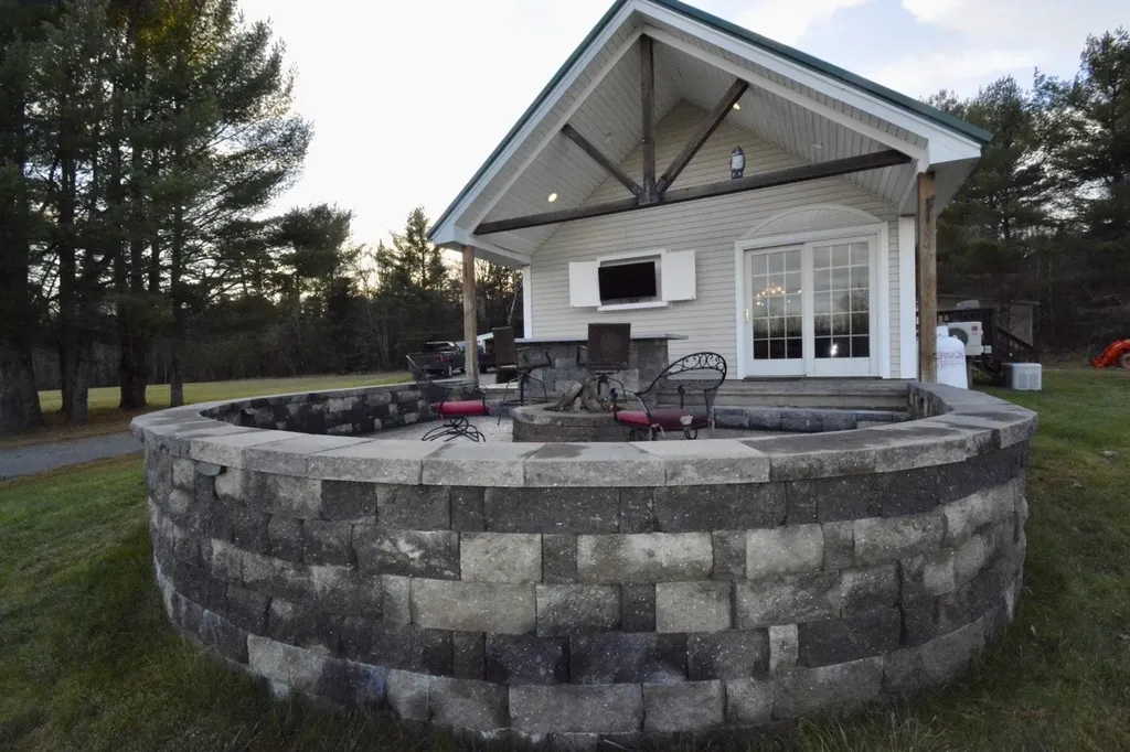 486 Hampden Road Carmel ME 04419
