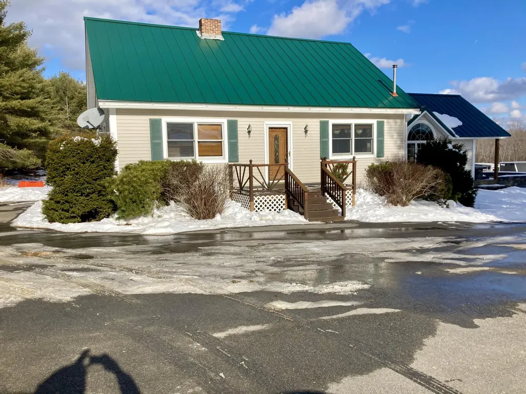 486 Hampden Road Carmel ME 04419