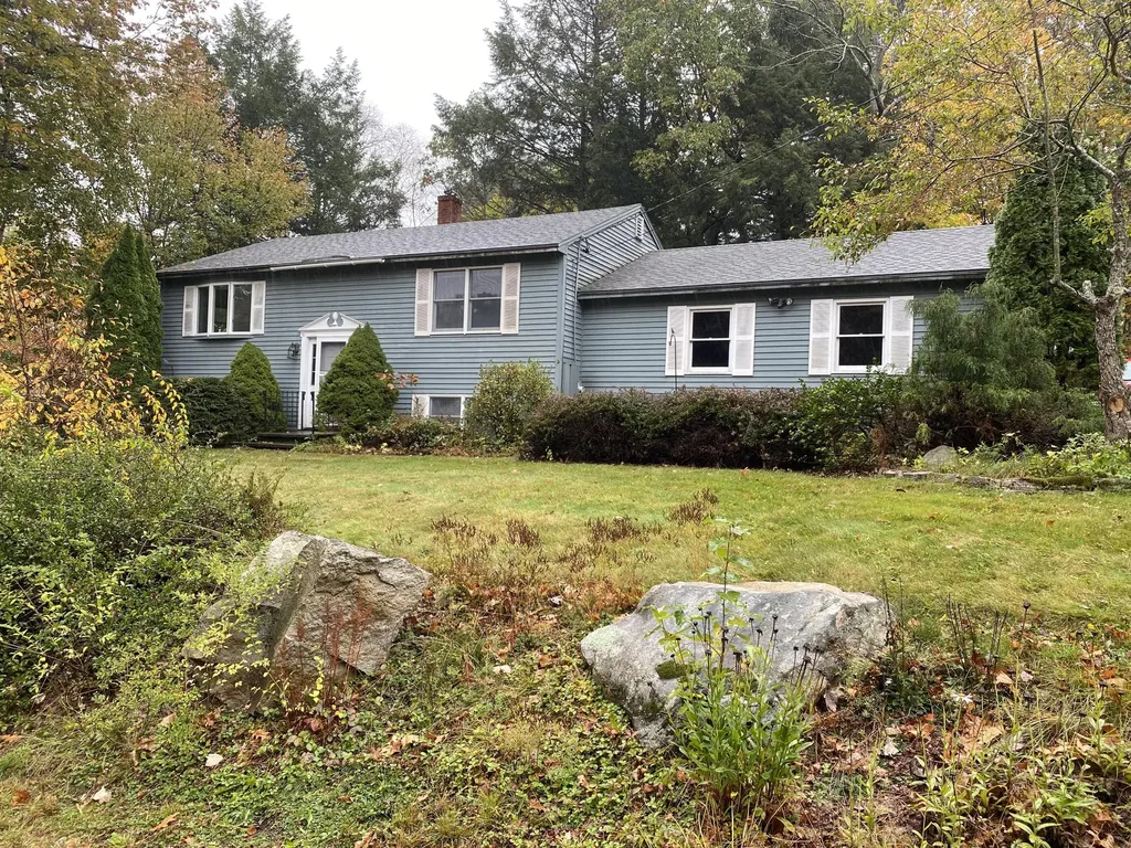 12 Meredith Drive Brunswick ME 04011