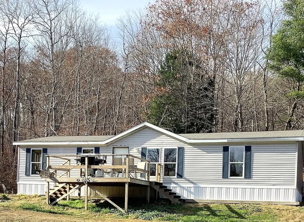 10 Blueberry Lane Edgecomb ME 04556