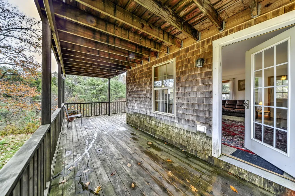 8 Clarks Point Road Wiscasset ME 04578