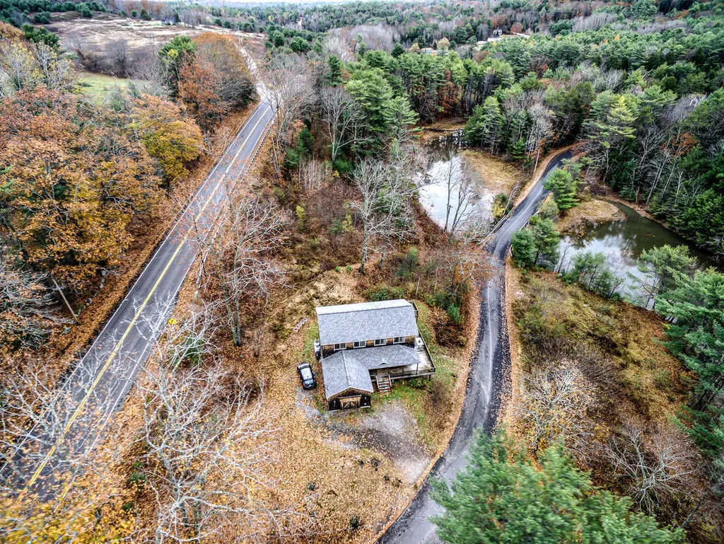 8 Clarks Point Road Wiscasset ME 04578