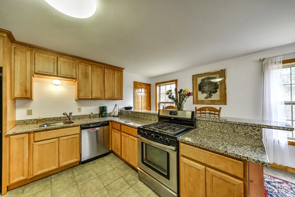 8 Clarks Point Road Wiscasset ME 04578