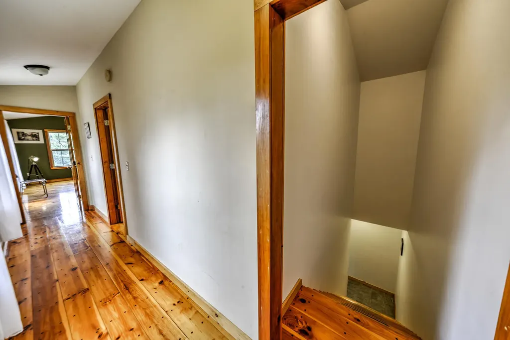 8 Clarks Point Road Wiscasset ME 04578