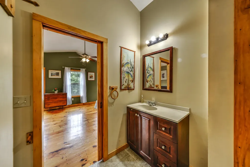 8 Clarks Point Road Wiscasset ME 04578
