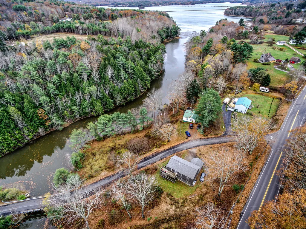 8 Clarks Point Road Wiscasset ME 04578