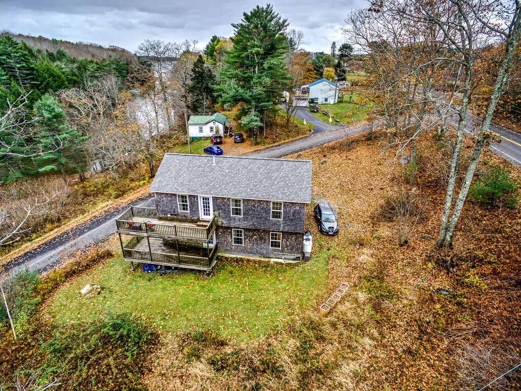 8 Clarks Point Road Wiscasset ME 04578