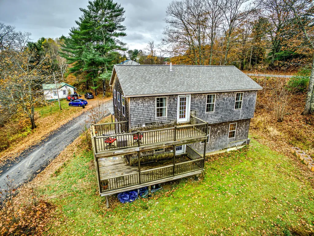 8 Clarks Point Road Wiscasset ME 04578