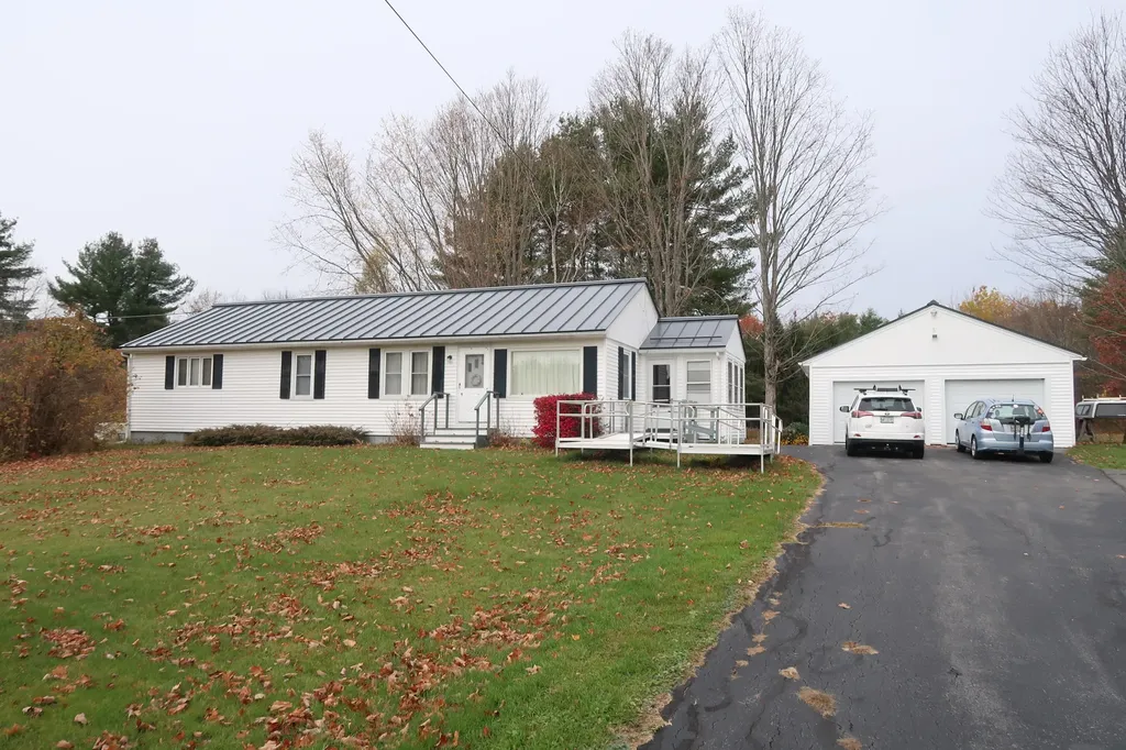 510 Webber Pond Road Vassalboro ME 04989