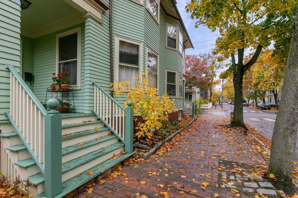 304 Spring Street Portland ME 04102